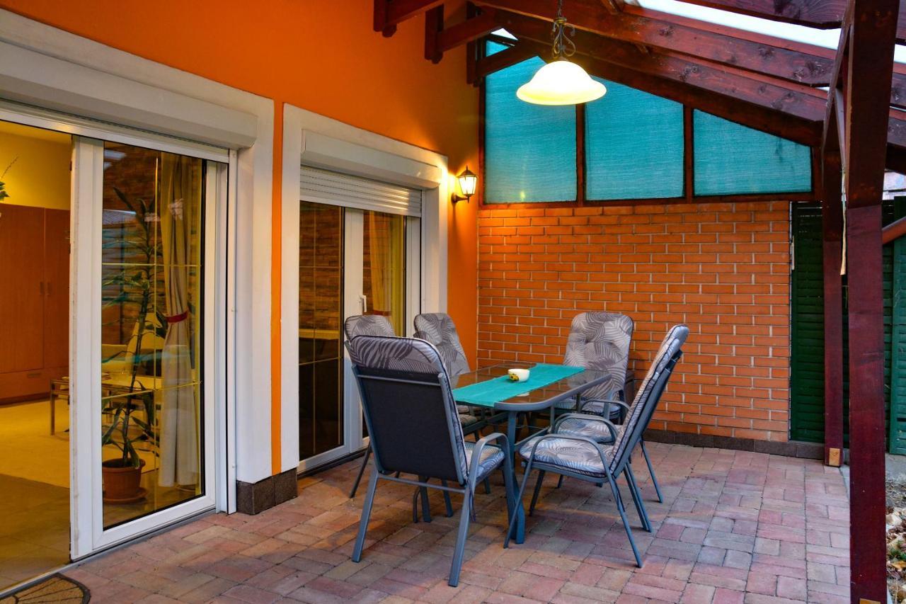 Afrodite Apartmanhaz Erlau Exterior foto